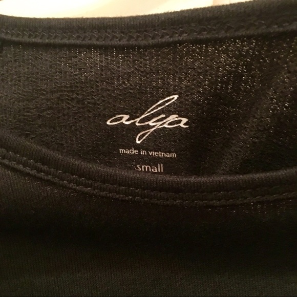 Francesca’s Black Floral Bell Sleeve Dress - NWT - Picture 3 of 4